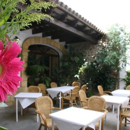 קוניל דה לה פרונטרה Hostal Torre De Guzman מראה חיצוני תמונה
