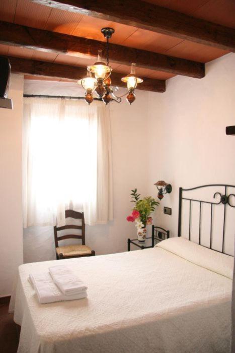 קוניל דה לה פרונטרה Hostal Torre De Guzman מראה חיצוני תמונה