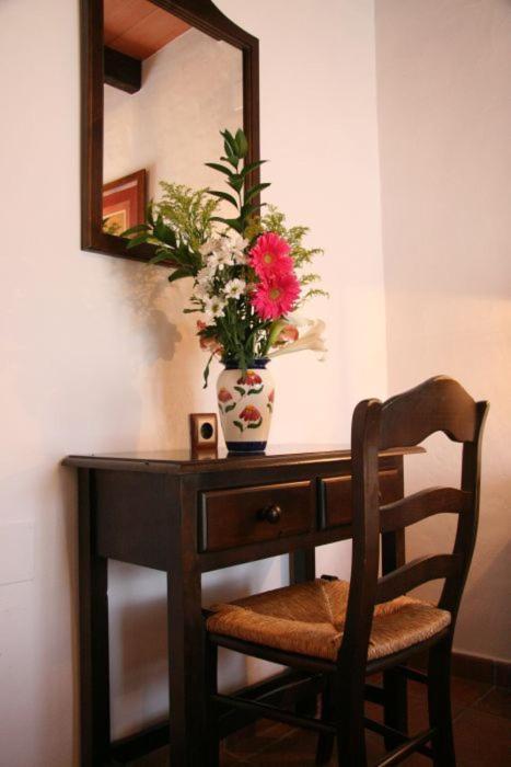 קוניל דה לה פרונטרה Hostal Torre De Guzman מראה חיצוני תמונה