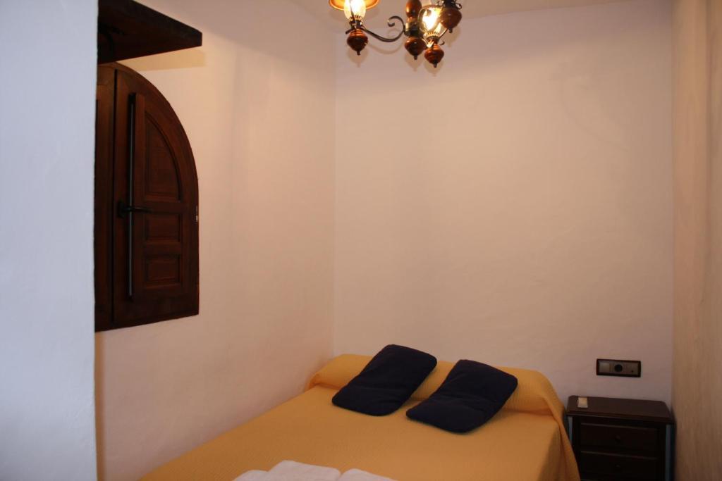 קוניל דה לה פרונטרה Hostal Torre De Guzman חדר תמונה
