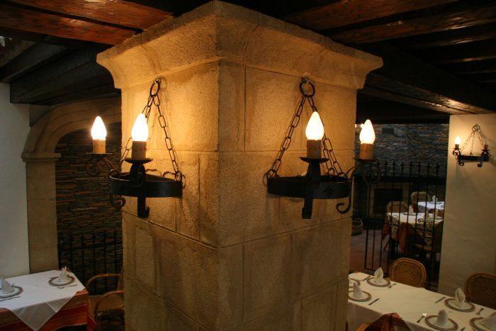 קוניל דה לה פרונטרה Hostal Torre De Guzman מראה חיצוני תמונה
